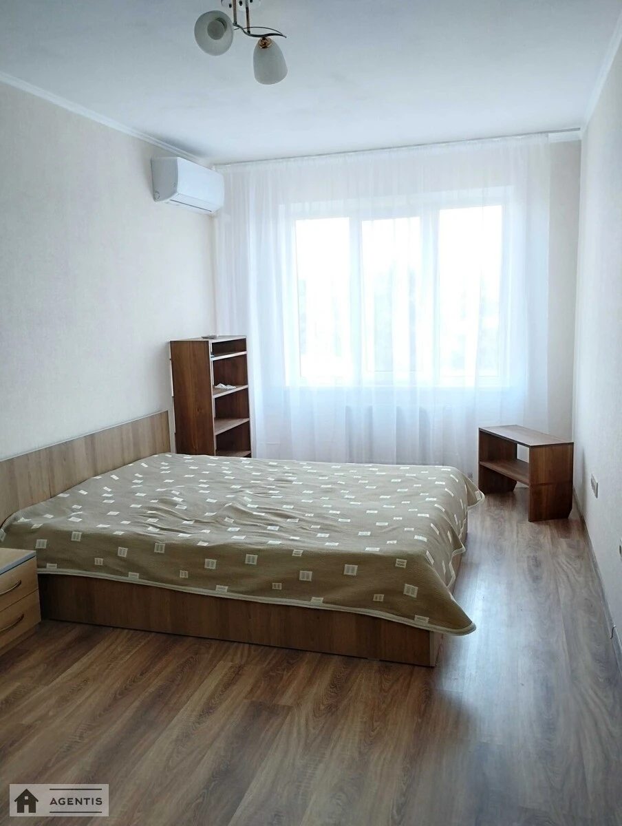 Apartment for rent. 1 room, 42 m², 6th floor/26 floors. 3, Lisova , Novoselky. 