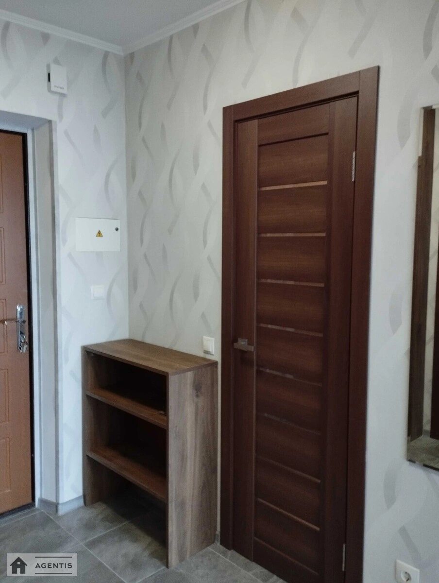 Apartment for rent. 1 room, 42 m², 6th floor/26 floors. 3, Lisova , Novoselky. 