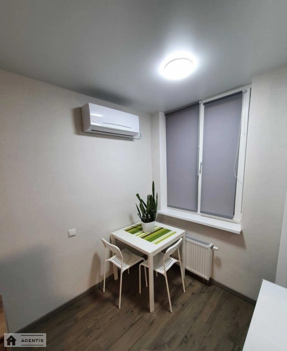 Apartment for rent. 1 room, 30 m², 15 floor/26 floors. Prymiska , Novoselky. 
