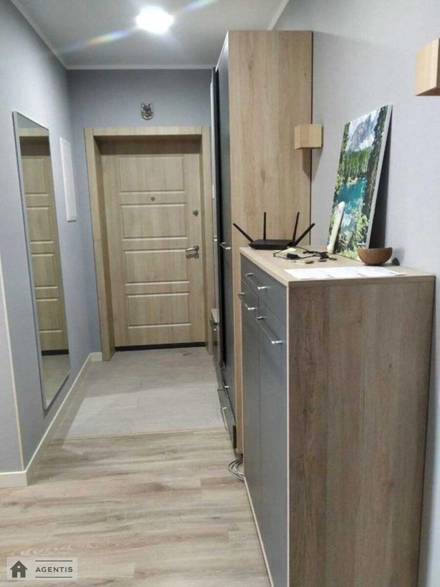 Apartment for rent. 2 rooms, 75 m², 16 floor/19 floors. Denysa Rachinskoho vul. Kombinatna, Kyiv. 