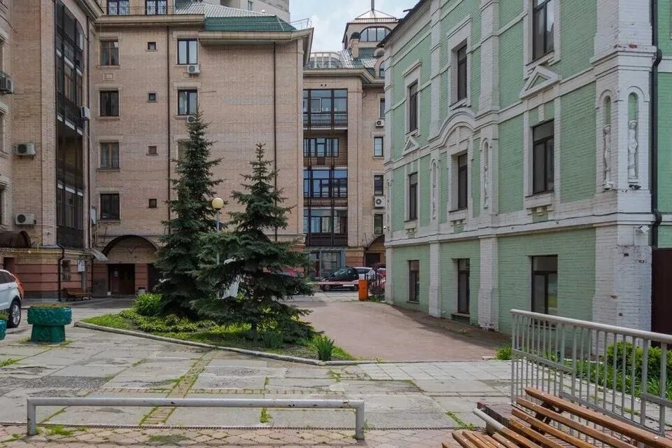 Apartment for rent. 4 rooms, 259 m², 7th floor/8 floors. 14, Behterevskiy 14, Kyiv. 