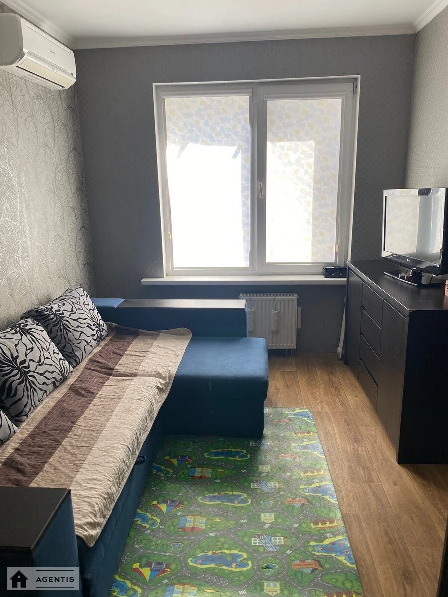 Сдам квартиру. 2 rooms, 43 m², 9th floor/22 floors. 40, Клавдиевская 40, Киев. 