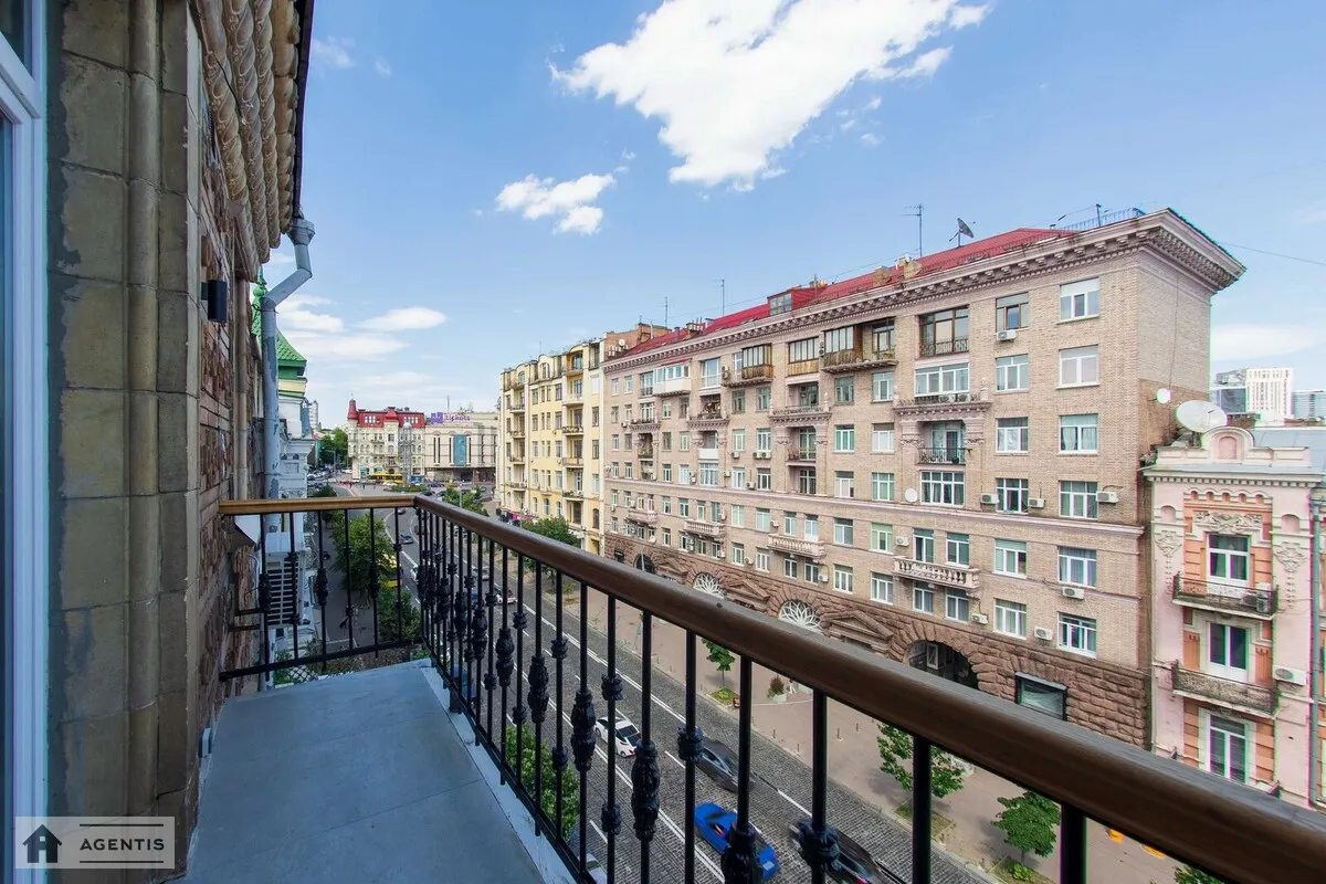 Apartment for rent. 3 rooms, 70 m², 6th floor/7 floors. 36, Velyka Vaselkivska 36, Kyiv. 