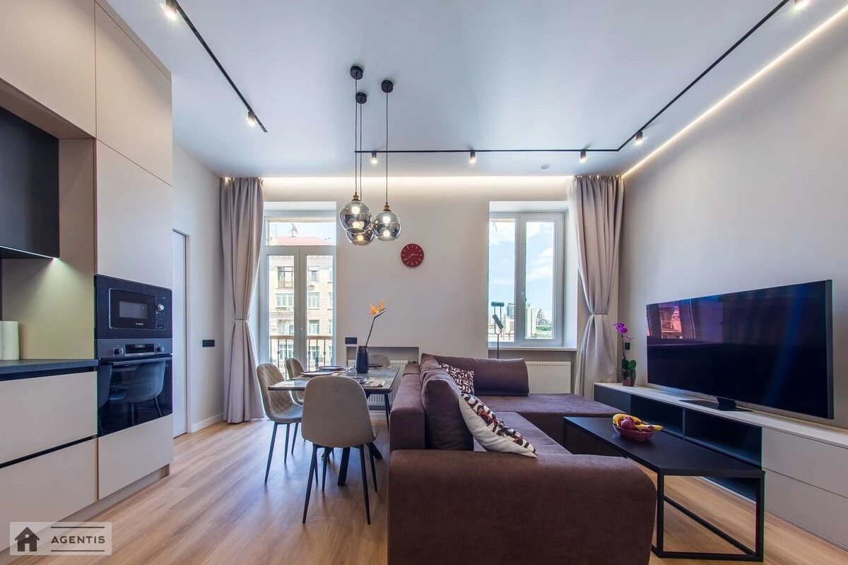 Apartment for rent. 3 rooms, 70 m², 6th floor/7 floors. 36, Velyka Vaselkivska 36, Kyiv. 