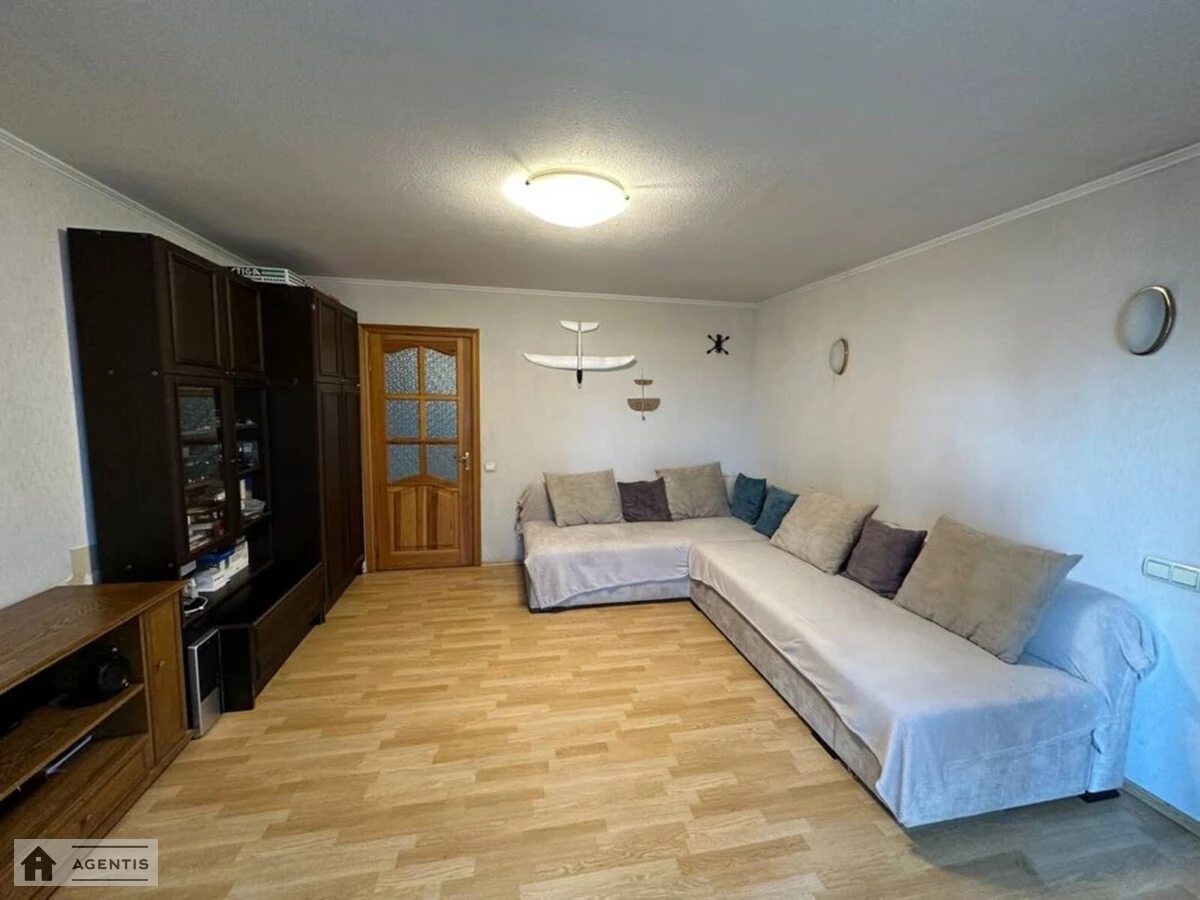 Здам квартиру. 3 rooms, 80 m², 3rd floor/9 floors. 14, Предславинська 14, Київ. 