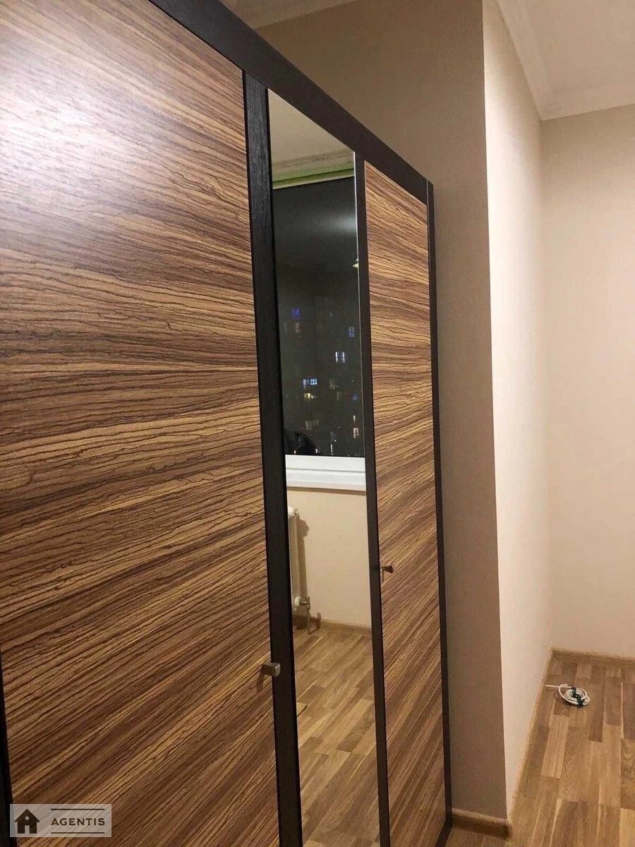 Здам квартиру. 2 rooms, 73 m², 20 floor/25 floors. 6, Олени Пчілки вул., Київ. 