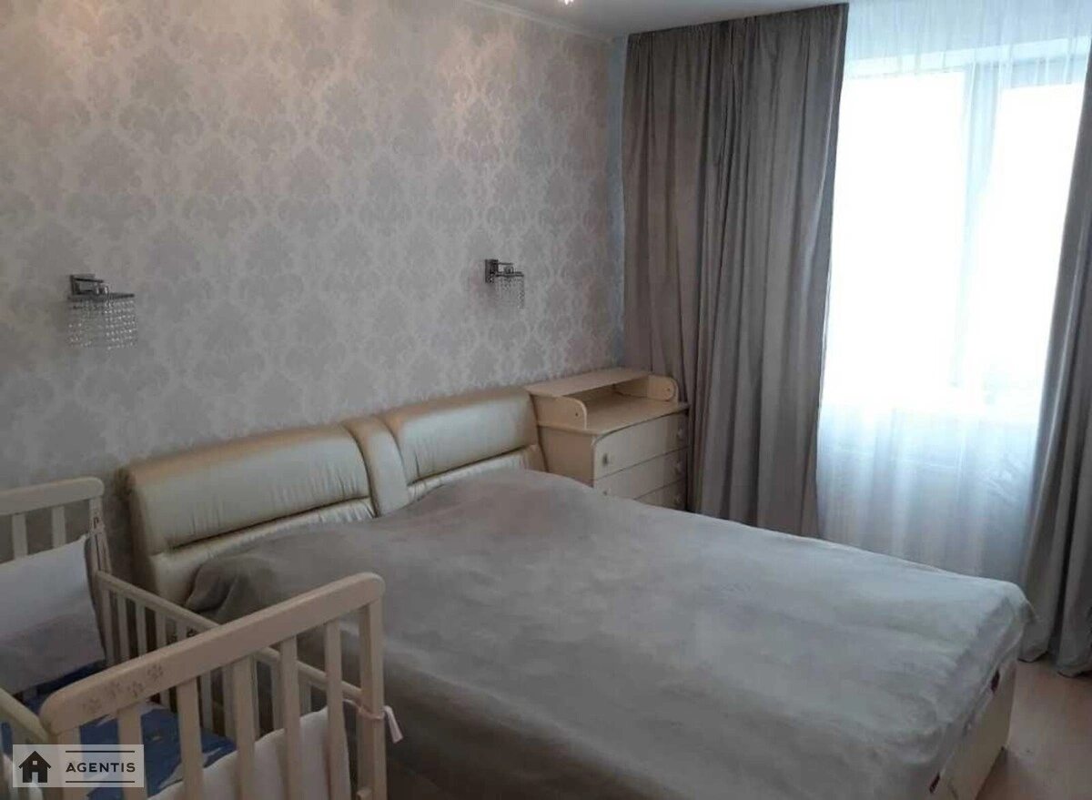 Apartment for rent. 2 rooms, 86 m², 23 floor/25 floors. 45, Vyshgorodska 45, Kyiv. 