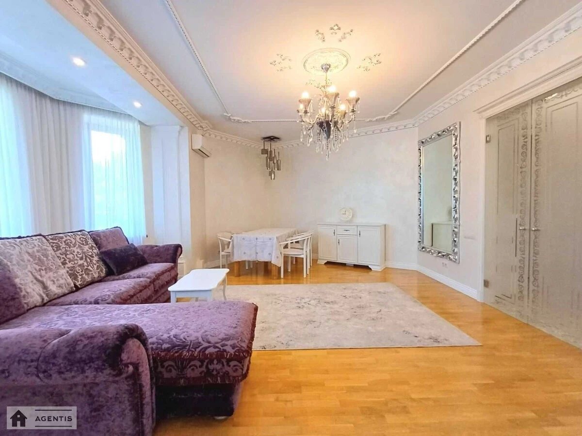 Сдам квартиру. 2 rooms, 68 m², 5th floor/8 floors. 34, Михайла Грушевського вул., Киев. 