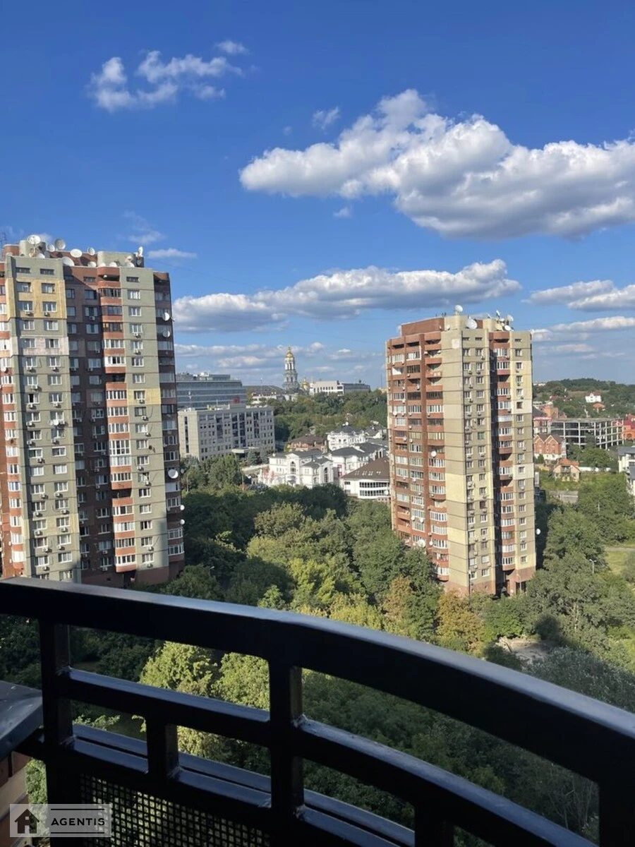 Apartment for rent. 3 rooms, 127 m², 11 floor/16 floors. 6, Staronavodnitcka 6, Kyiv. 