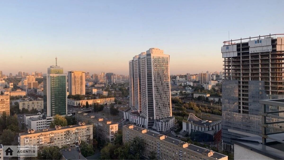 Apartment for rent. 4 rooms, 125 m², 23 floor/24 floors. 1, Sholudenka 1, Kyiv. 
