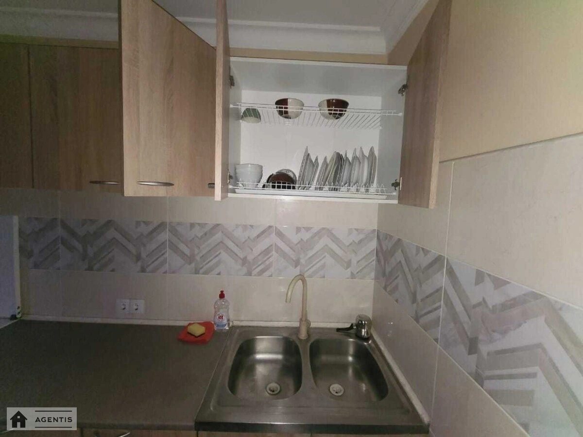 Apartment for rent 2 rooms, 60 m², 11th fl./12 floors. 83, Hiyoma de Boplana vul. Vasylya Bozhenka, Kyiv. 