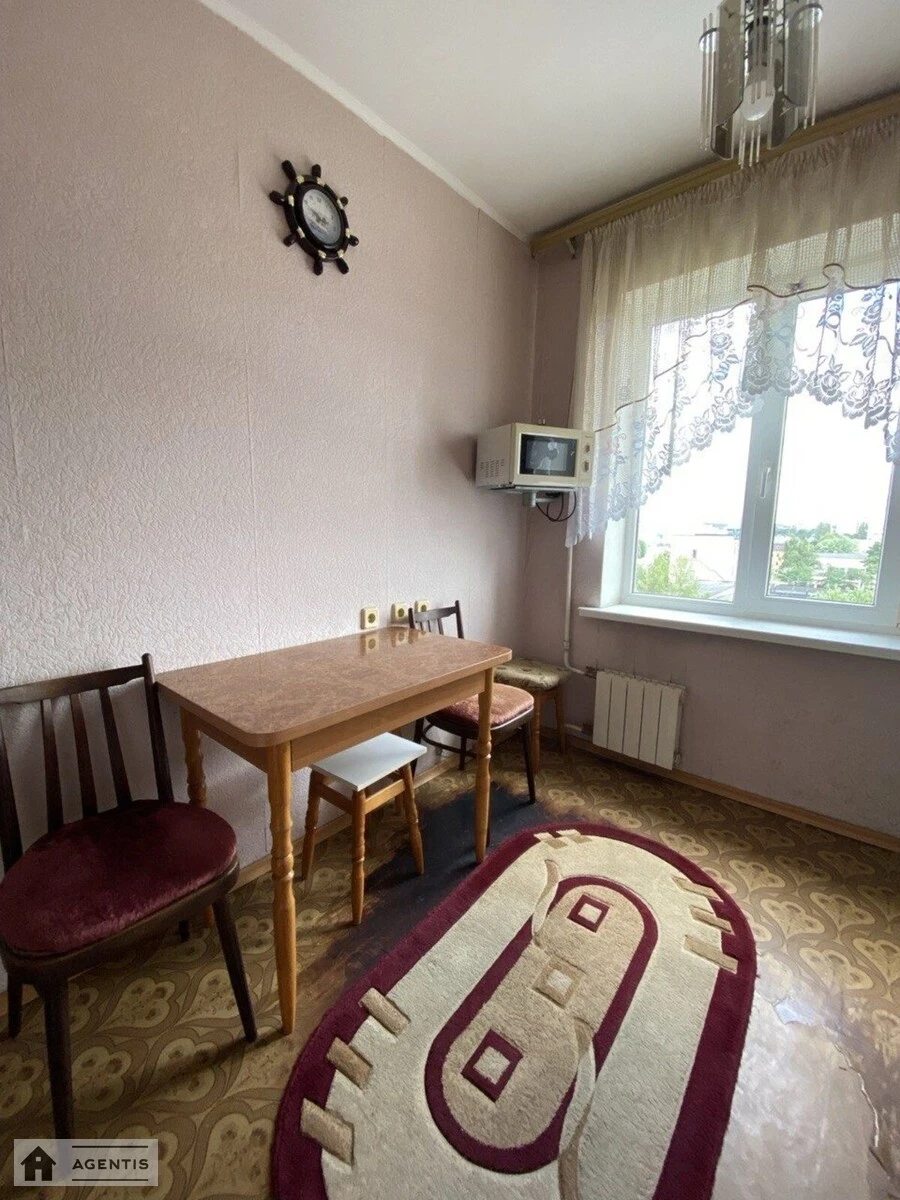 Сдам квартиру. 1 room, 35 m², 8th floor/9 floors. 1, Надії Світличної пров. (Волго-Донський), Киев. 