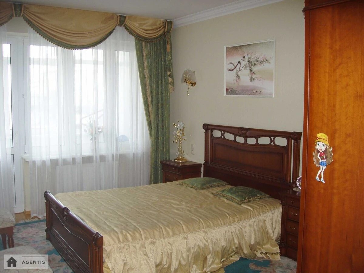 Apartment for rent. 5 rooms, 200 m², 15 floor/19 floors. 21, Lesi Ukrayinky 21, Kyiv. 