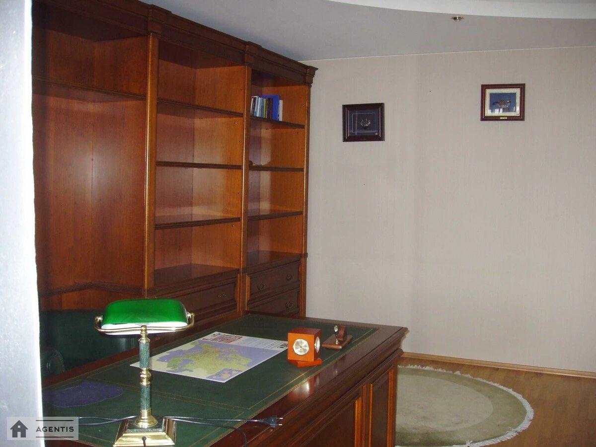 Apartment for rent. 5 rooms, 200 m², 15 floor/19 floors. 21, Lesi Ukrayinky 21, Kyiv. 