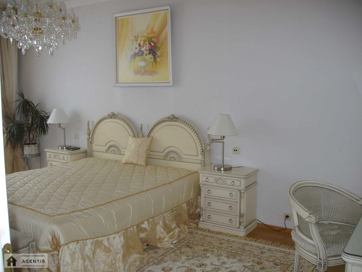 Apartment for rent. 5 rooms, 200 m², 15 floor/19 floors. 21, Lesi Ukrayinky 21, Kyiv. 