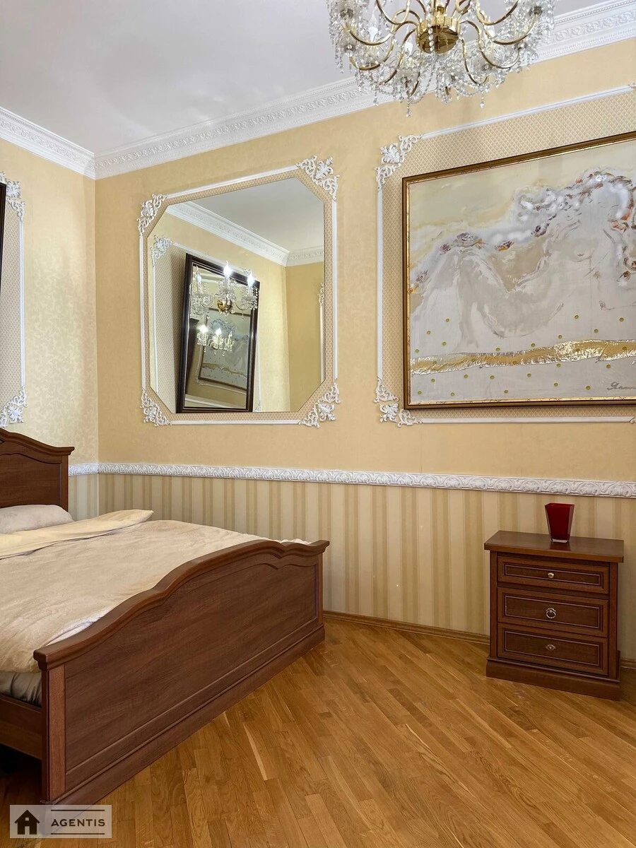 Apartment for rent. 2 rooms, 57 m², 3rd floor/8 floors. 29, Velyka Vaselkivska 29, Kyiv. 