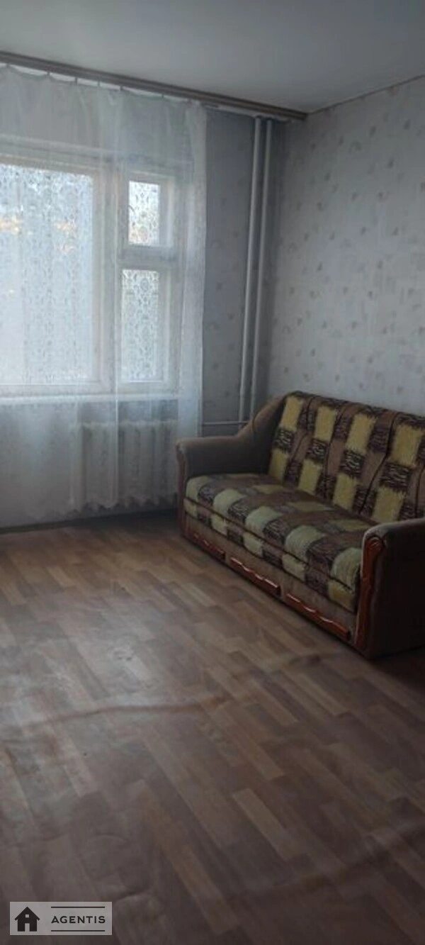 Apartment for rent. 2 rooms, 90 m², 2nd floor/16 floors. 19, Sosnytcka 19, Kyiv. 