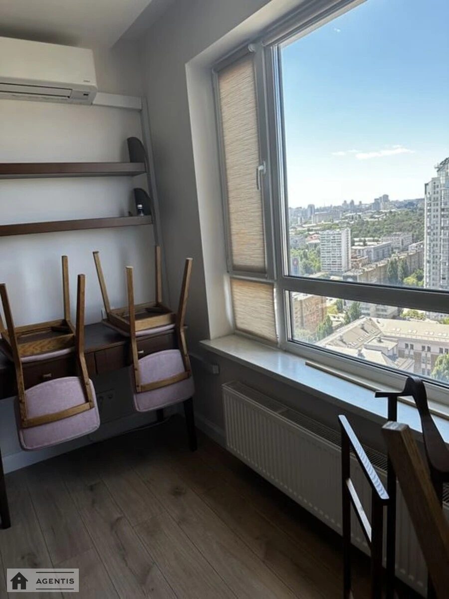 Apartment for rent. 4 rooms, 120 m², 24 floor/25 floors. Sholudenka, Kyiv. 