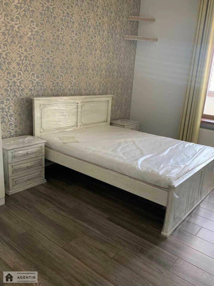 Сдам квартиру. 2 rooms, 79 m², 15 floor/18 floors. 36, Євгена Коновальця вул. (Щорса), Киев. 