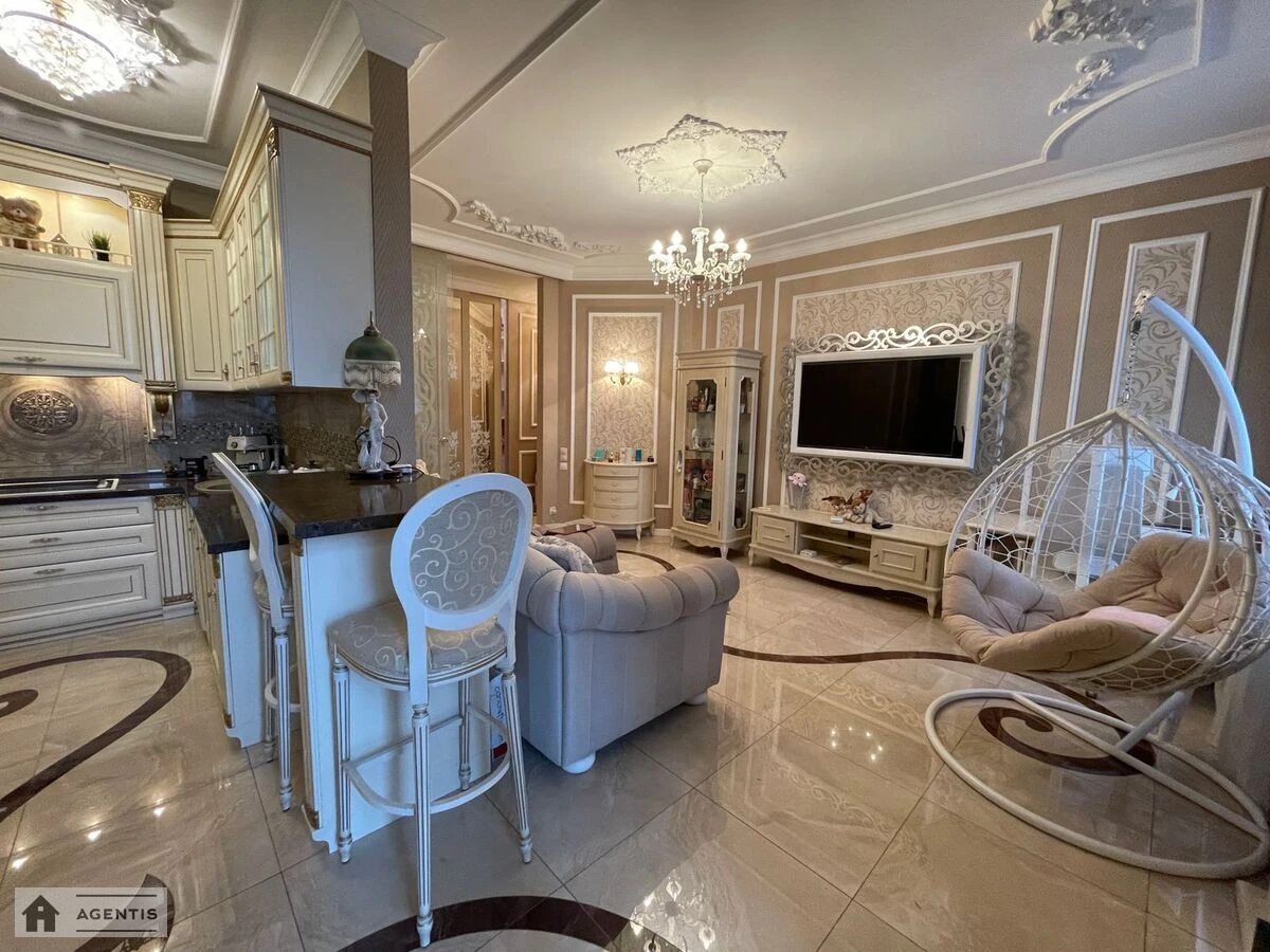 Apartment for rent. 2 rooms, 75 m², 4th floor/18 floors. 32, Yevhena Konovaltsya vul. Shchorsa, Kyiv. 