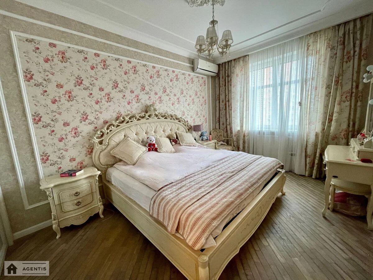 Apartment for rent. 2 rooms, 75 m², 4th floor/18 floors. 32, Yevhena Konovaltsya vul. Shchorsa, Kyiv. 