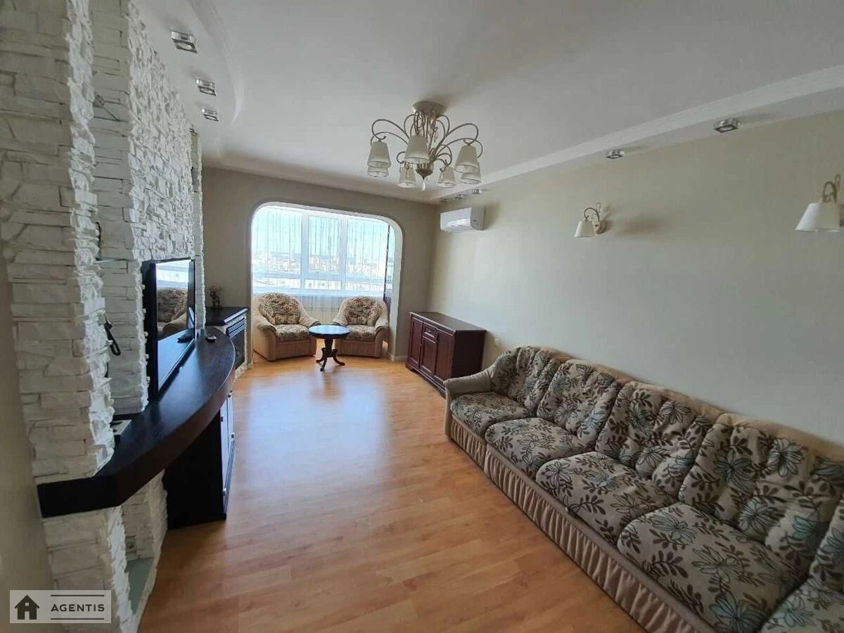 Apartment for rent. 5 rooms, 200 m², 22 floor/2 floors. Darnytskyy rayon, Kyiv. 