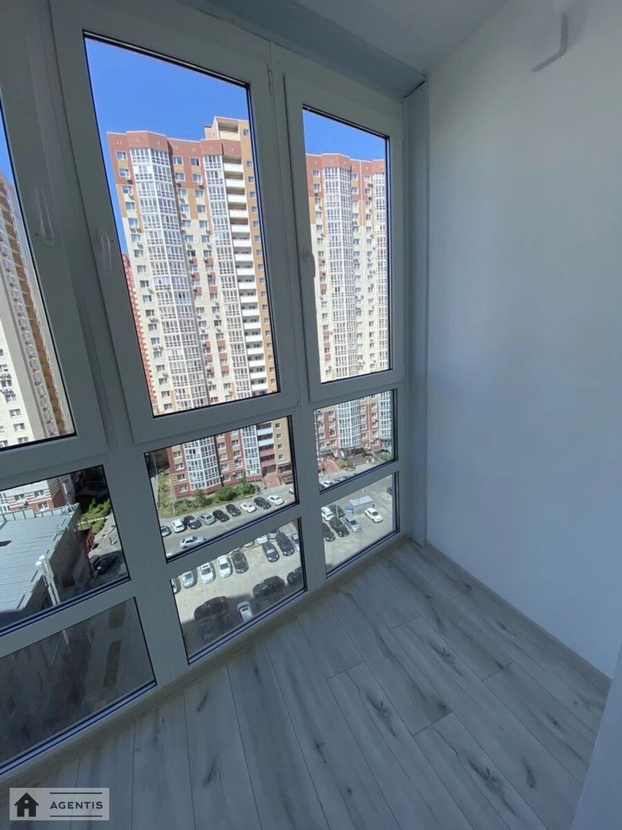 Сдам квартиру. 1 room, 37 m², 13 floor/25 floors. 20, Бориса Гмирі вул., Киев. 