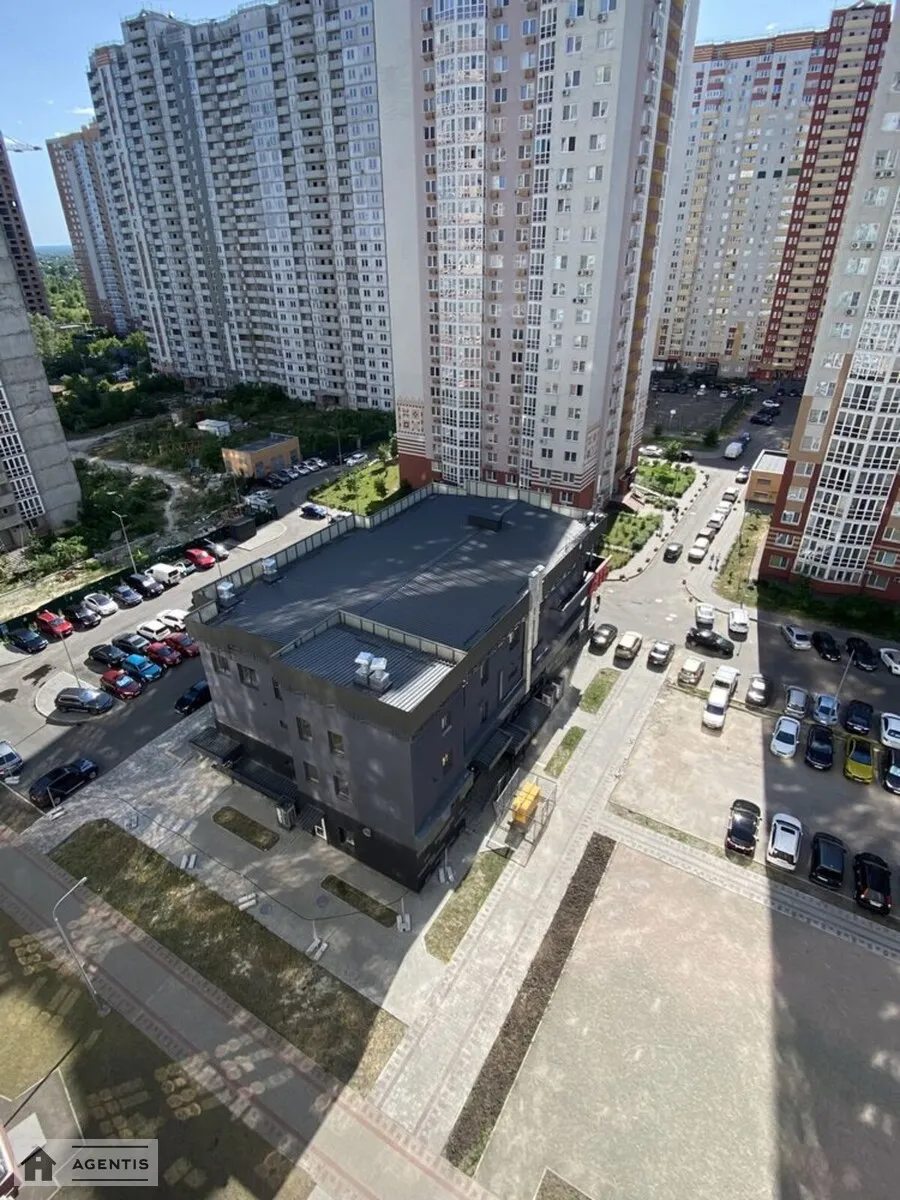 Сдам квартиру. 1 room, 37 m², 13 floor/25 floors. 20, Бориса Гмирі вул., Киев. 