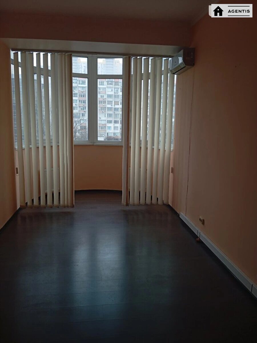 Apartment for rent. 4 rooms, 130 m², 6th floor/6 floors. Polovetcka 4, Kyiv. 