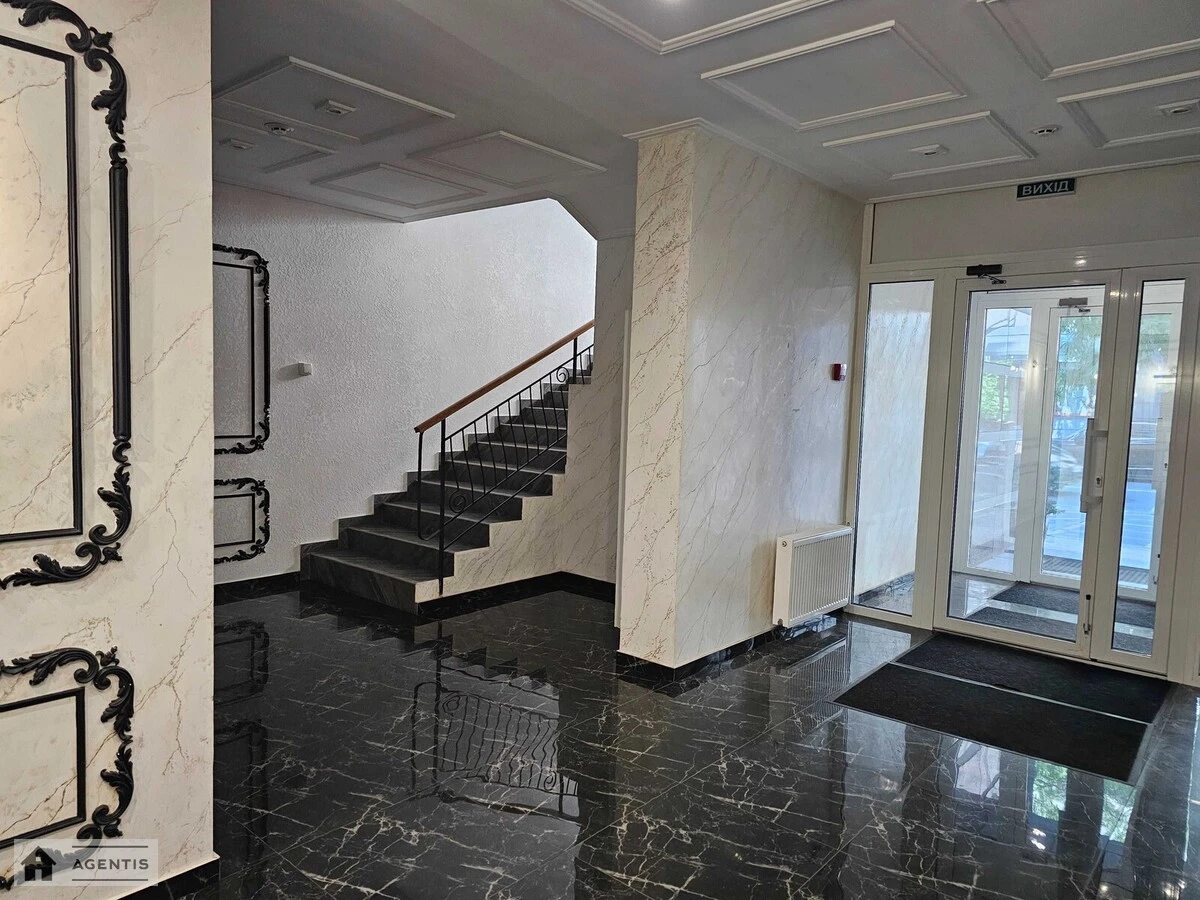 Apartment for rent. 2 rooms, 90 m², 9th floor/10 floors. 60, Dmytrivska 60, Kyiv. 