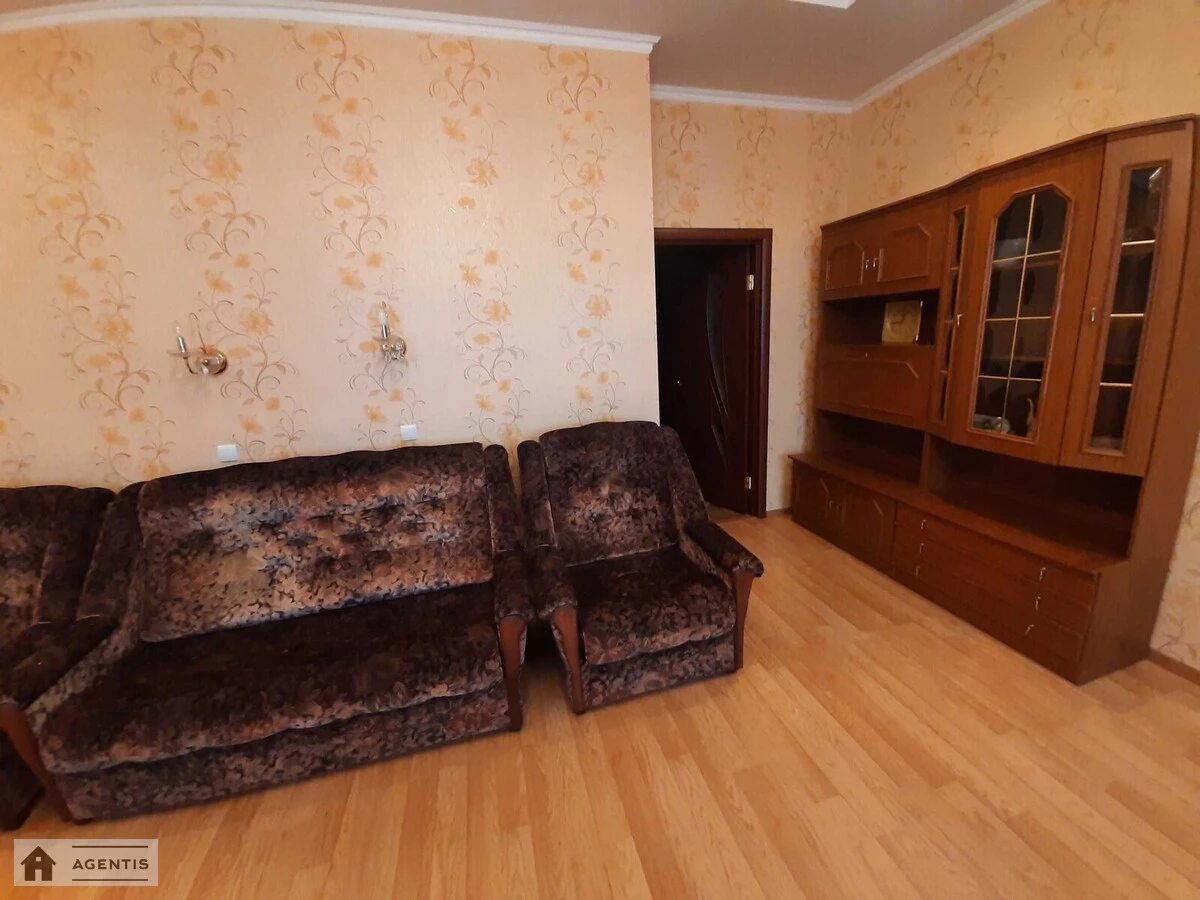 Apartment for rent. 1 room, 60 m², 14 floor/25 floors. 3, Sribnokilska 3, Kyiv. 