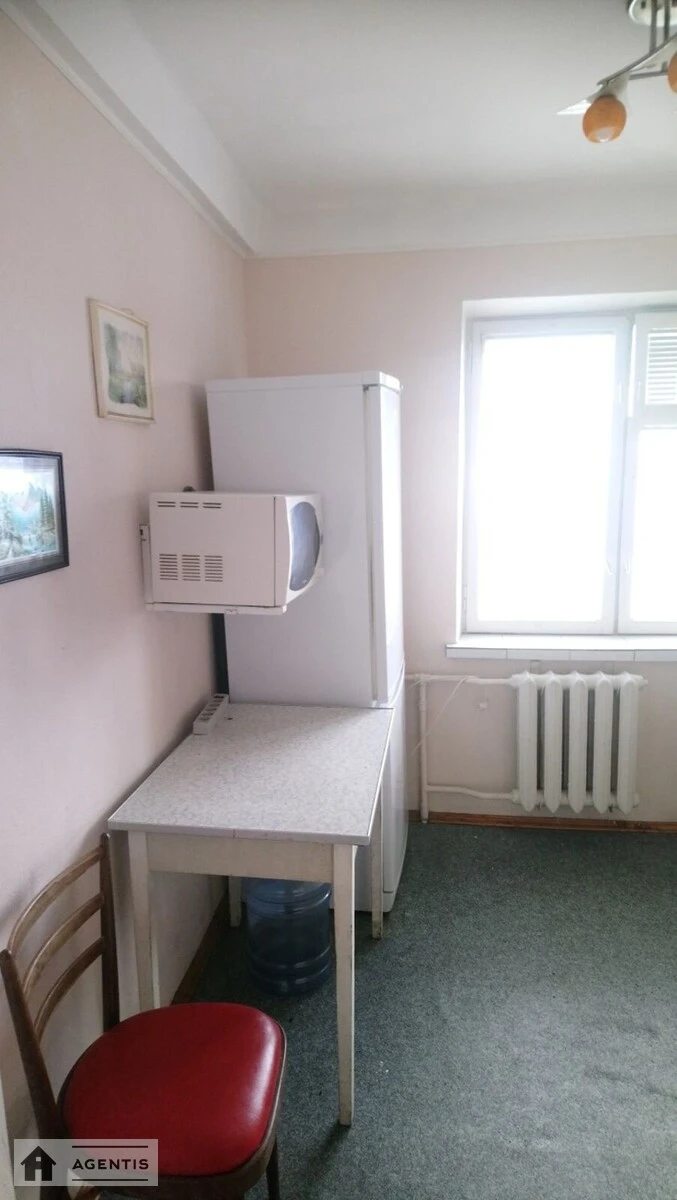 Сдам квартиру. 3 rooms, 60 m², 9th floor/9 floors. Политехнический, Киев. 