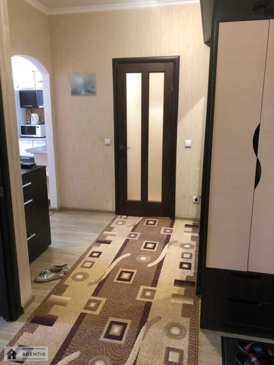 Apartment for rent. 1 room, 60 m², 4th floor/32 floors. 12, Oleksandra Myshuhy vul., Kyiv. 