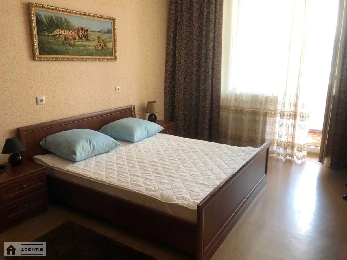 Здам квартиру. 1 room, 60 m², 4th floor/32 floors. 12, Олександра Мишуги вул., Київ. 