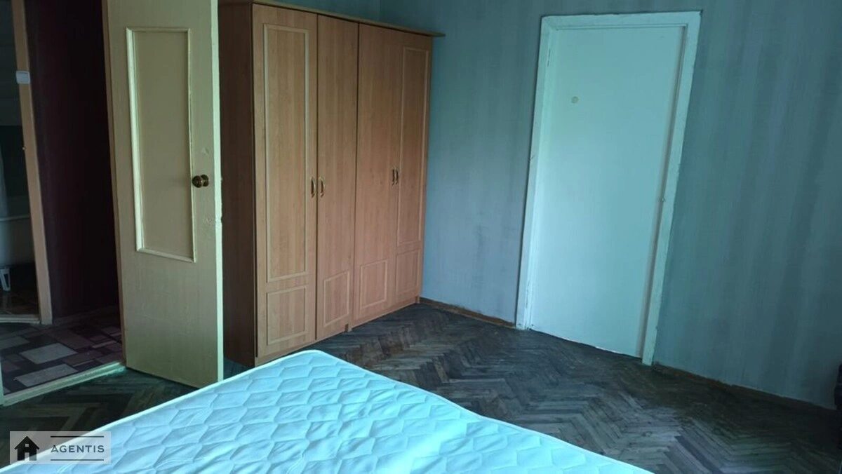 Сдам квартиру. 2 rooms, 45 m², 3rd floor/14 floors. Печерский район, Киев. 