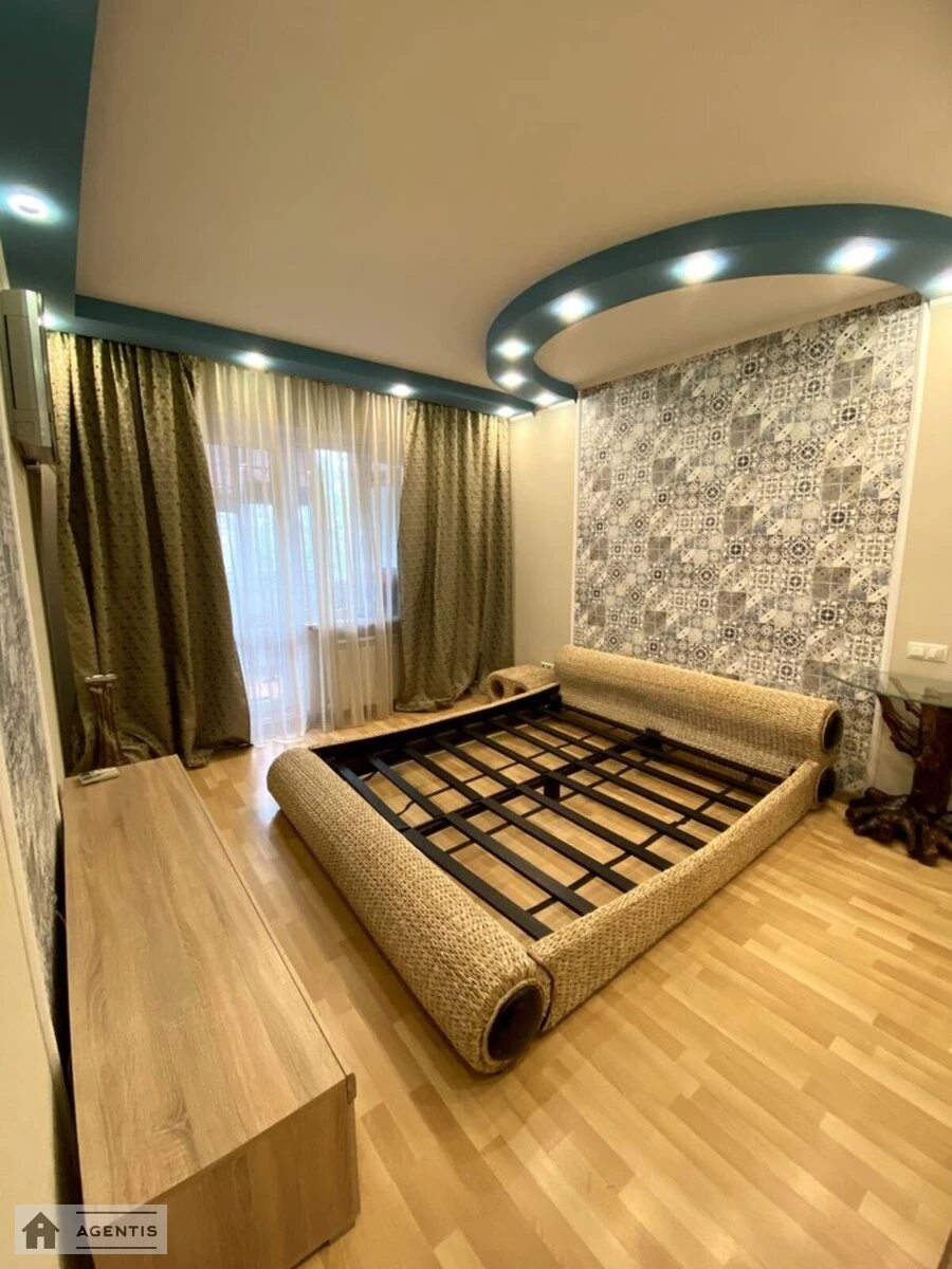 Здам квартиру. 3 rooms, 75 m², 4th floor/15 floors. 14, Срібнокільська 14, Київ. 