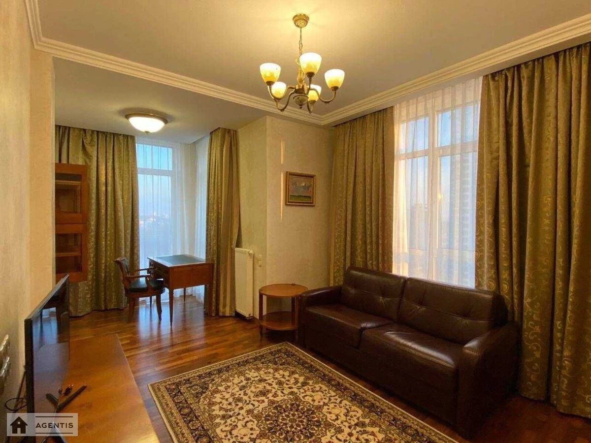 Apartment for rent. 3 rooms, 134 m², 14 floor/17 floors. 14, Andriya Verkhohlyada vul. Mykhayla Drahomirova, Kyiv. 