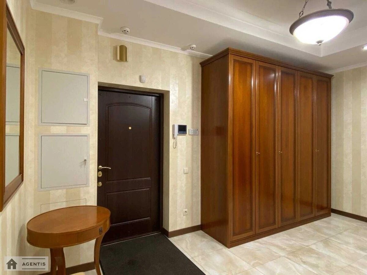 Apartment for rent. 3 rooms, 134 m², 14 floor/17 floors. 14, Andriya Verkhohlyada vul. Mykhayla Drahomirova, Kyiv. 