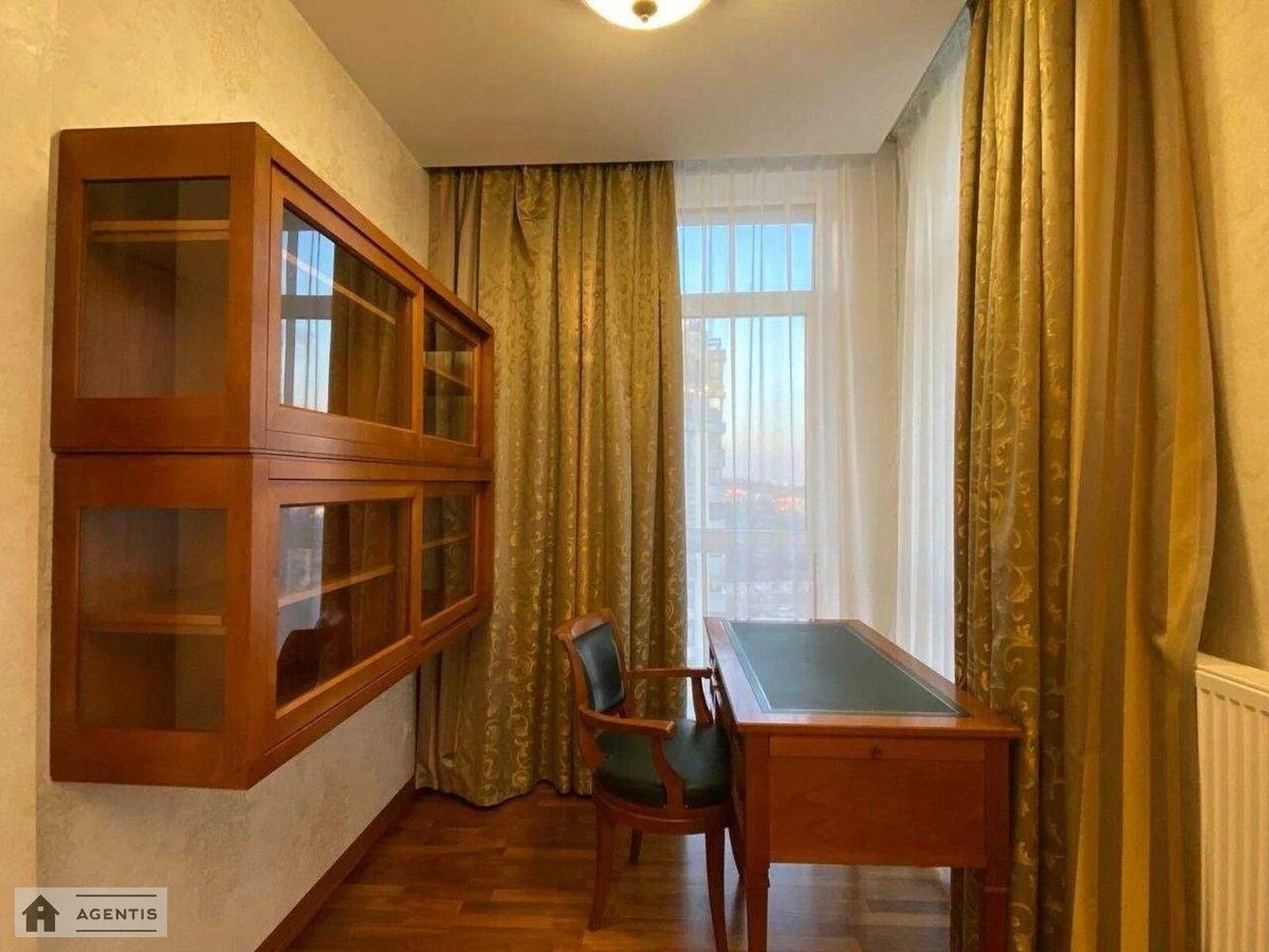 Apartment for rent. 3 rooms, 134 m², 14 floor/17 floors. 14, Andriya Verkhohlyada vul. Mykhayla Drahomirova, Kyiv. 