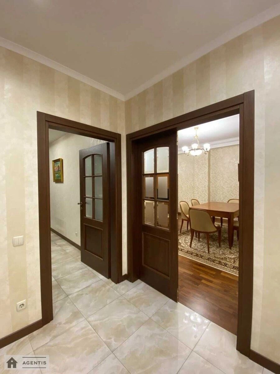 Apartment for rent. 3 rooms, 134 m², 14 floor/17 floors. 14, Andriya Verkhohlyada vul. Mykhayla Drahomirova, Kyiv. 