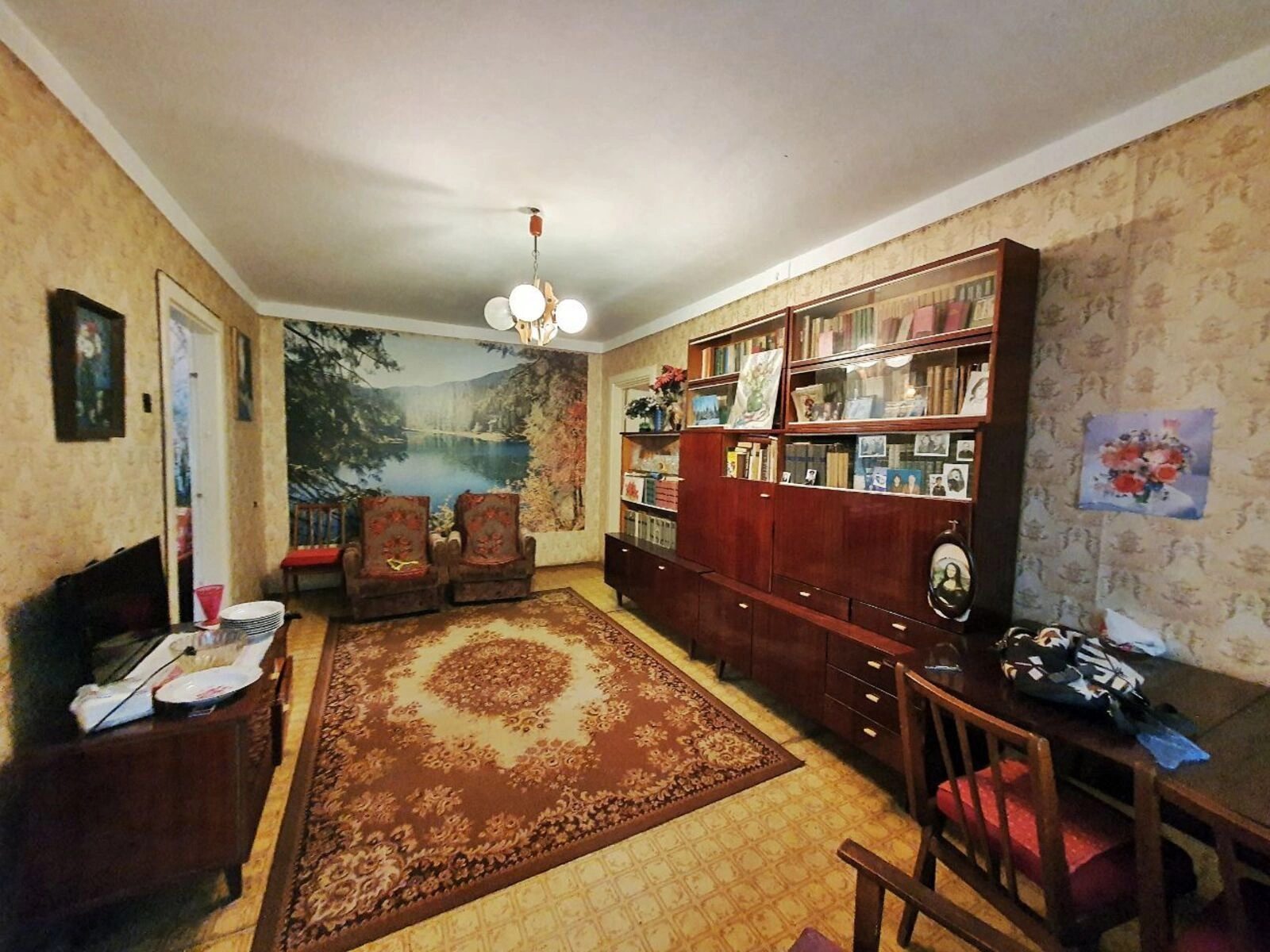 Продаж квартири. 4 rooms, 61 m², 2nd floor/5 floors. 5, Небесной Сотни проспект (Маршала Жукова), Одеса. 