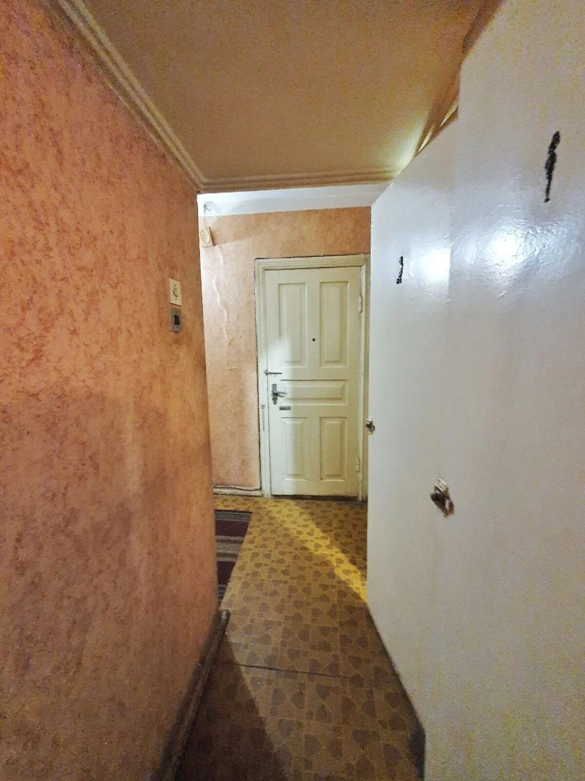 Продаж квартири. 4 rooms, 61 m², 2nd floor/5 floors. 5, Небесной Сотни проспект (Маршала Жукова), Одеса. 