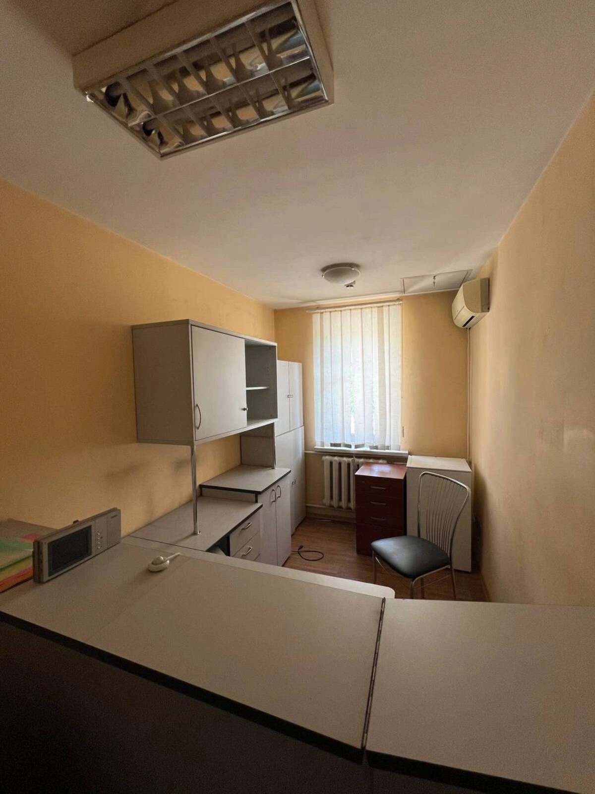 Продам офіс. 13 m², 1st floor/2 floors. 134, Фрунзе 134, Київ. 