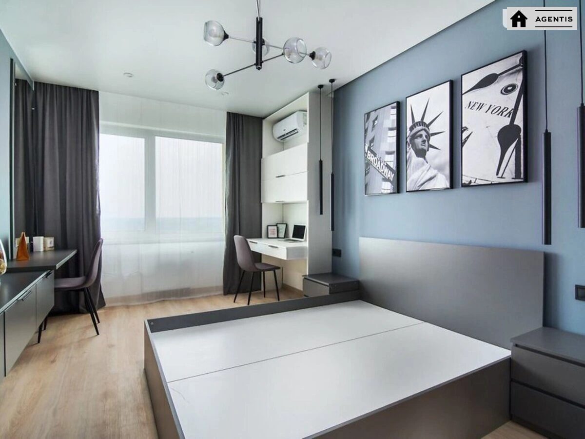 Apartment for rent. 3 rooms, 87 m², 3rd floor/16 floors. 154, Kharkivske 154, Kyiv. 