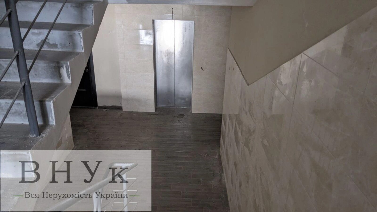 Apartments for sale. 1 room, 481 m², 2nd floor/12 floors. Kyyivska vul., Ternopil. 