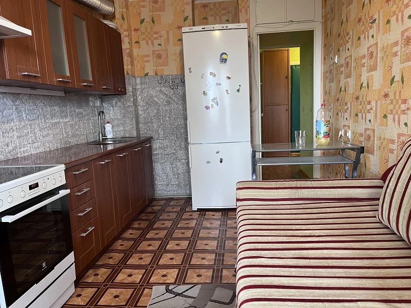 Сдам квартиру. 1 room, 47 m², 6th floor/12 floors. 12, Бориспольская 12, Киев. 