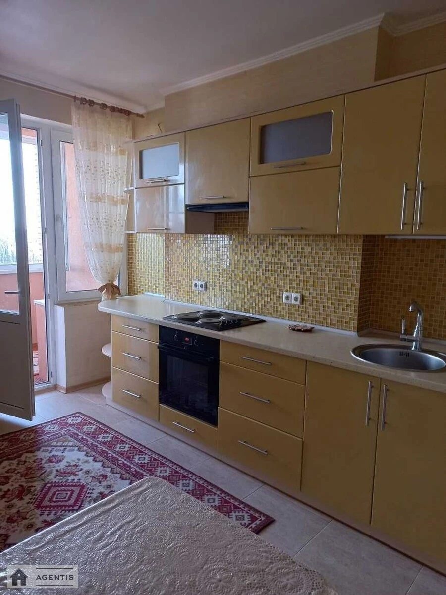 Apartment for rent. 2 rooms, 75 m², 18 floor/25 floors. 33, Osinnya 33, Kyiv. 