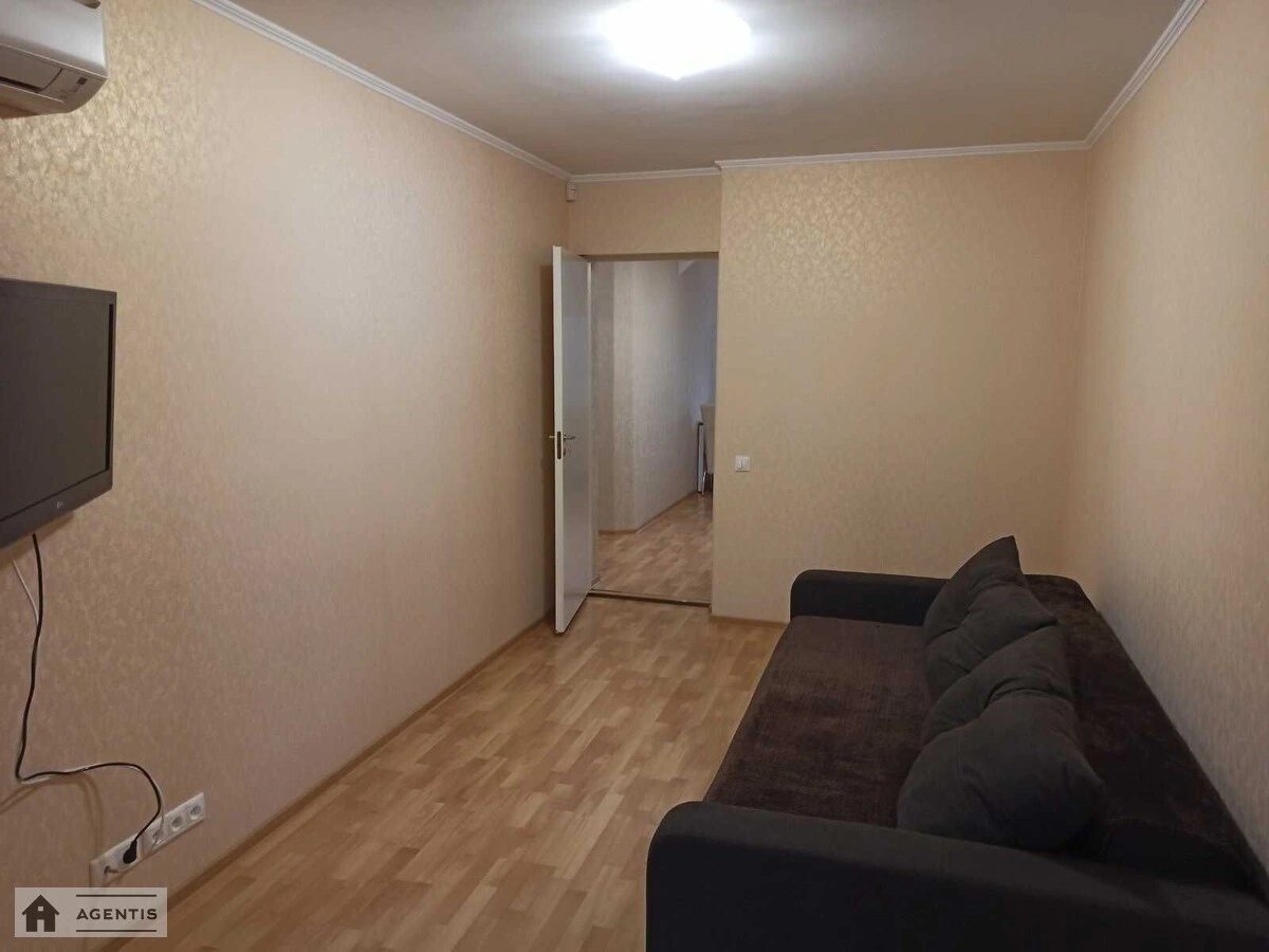 Apartment for rent. 2 rooms, 48 m², 6th floor/9 floors. Andriya Verkhohlyada vul. Mykhayla Drahomirova, Kyiv. 