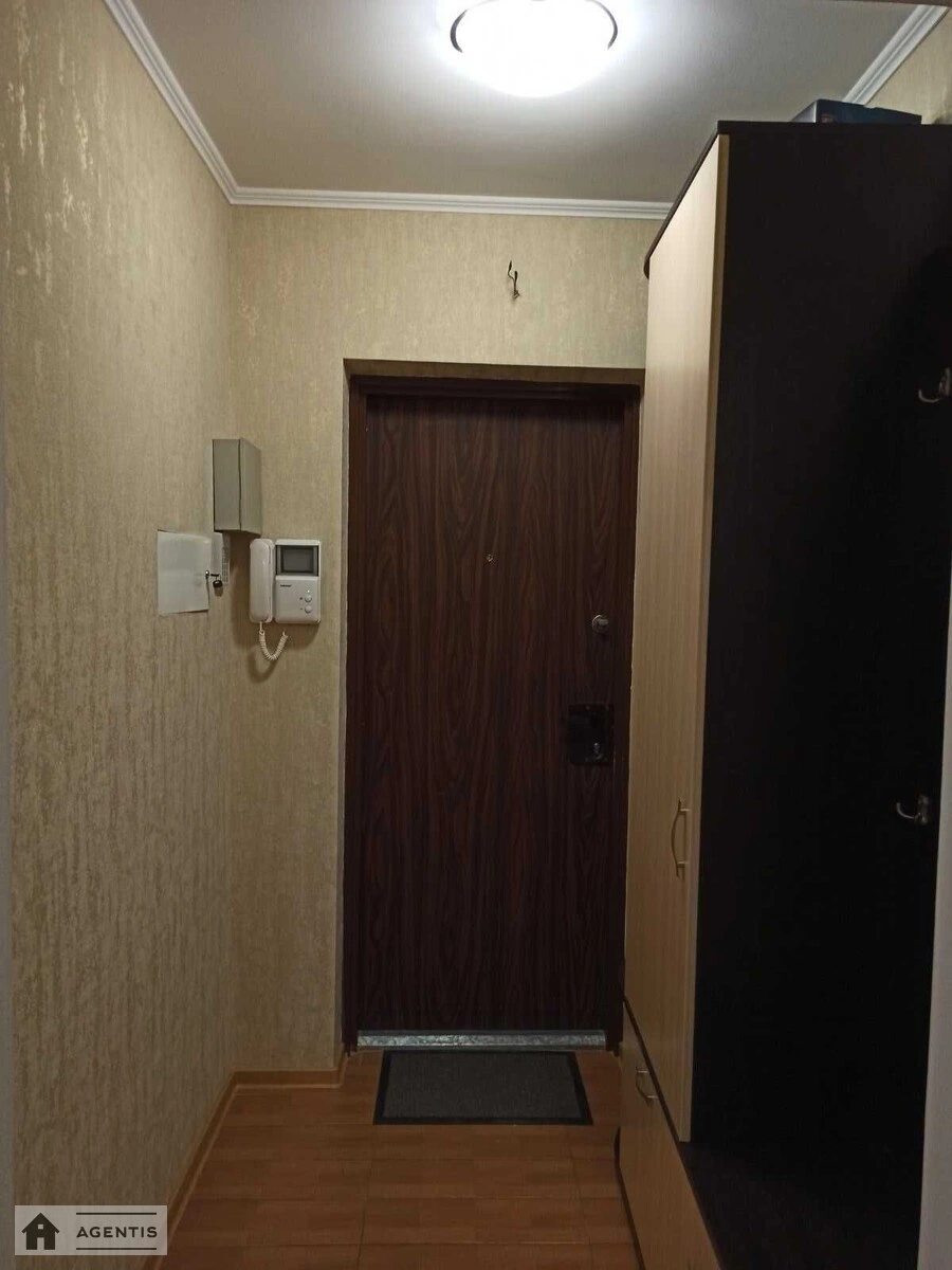 Здам квартиру. 2 rooms, 48 m², 6th floor/9 floors. Андрія Верхогляда вул. (Михайла Драгомірова), Київ. 