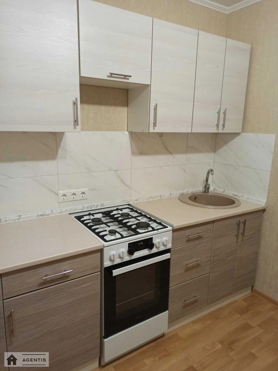 Apartment for rent. 2 rooms, 48 m², 6th floor/9 floors. Andriya Verkhohlyada vul. Mykhayla Drahomirova, Kyiv. 